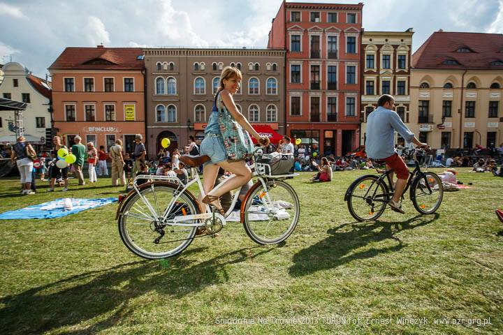 Śniadanie na Trawie_Rynek Nowomiejski w Toruniu